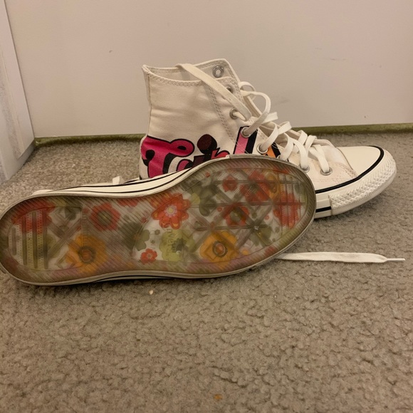 converse girls unite